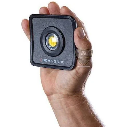 Projecteur portatif NOVA MINI 1000 lumens, aimanté et doté de Smart Grip