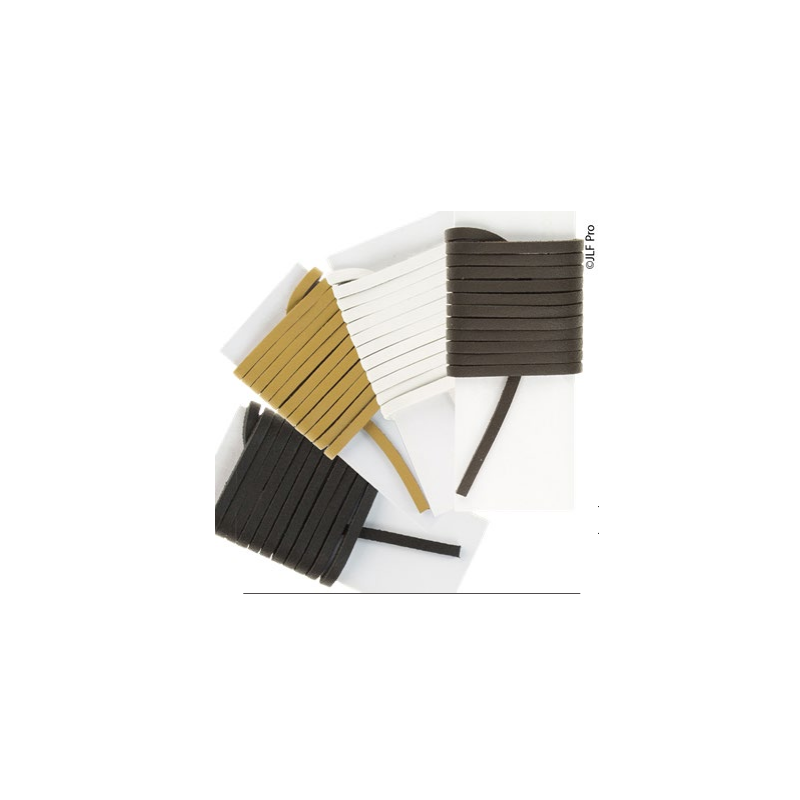 Lacet en cuir noir de 115 cm